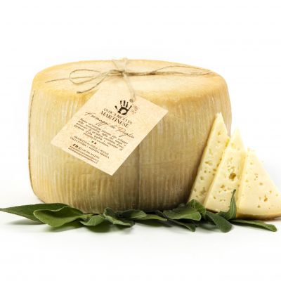 Pecorino alla conserva di pomodoro