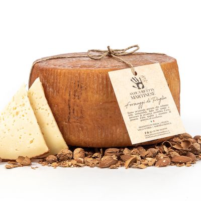 Pecorino barricato paglia e fieno